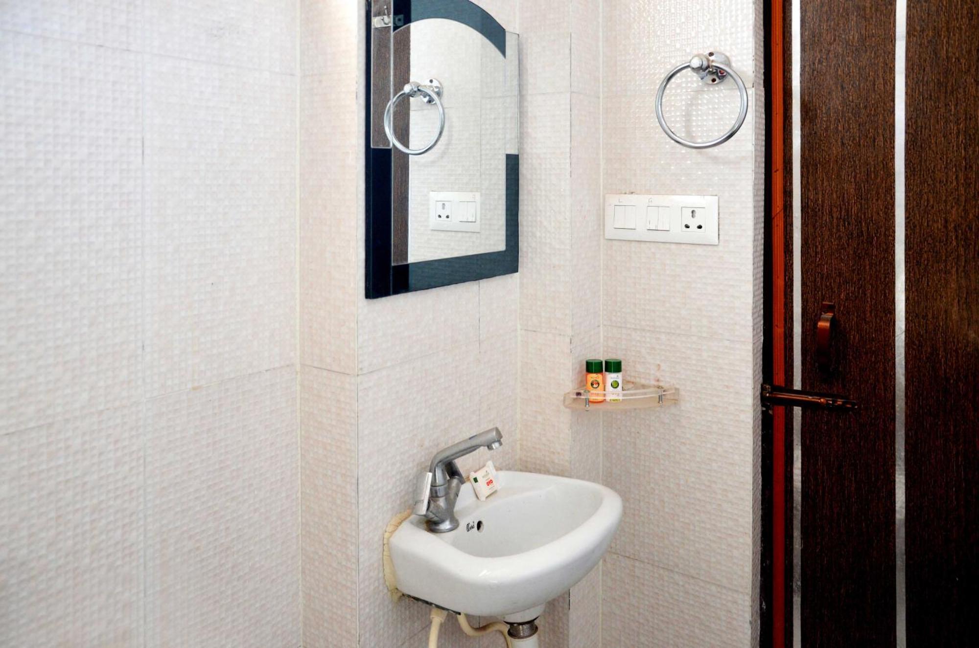 Oyo Flagship Hotel Parag Inn Lucknow Eksteriør bilde